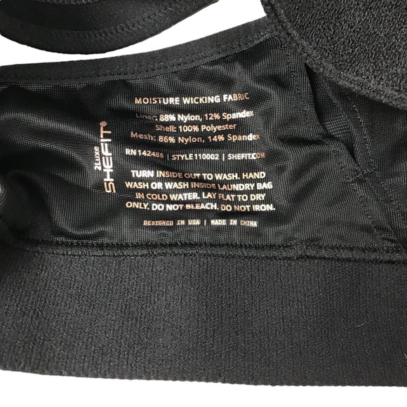 SHEFIT ULTIMATE black SPORTS BRA in black 2Luxe - Picture 4 of 7